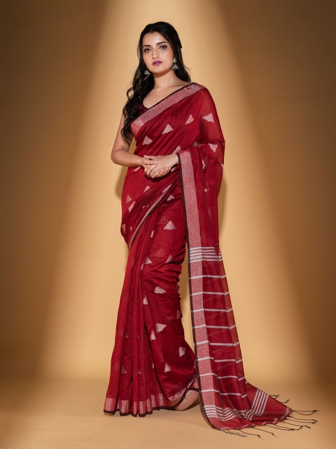 

BEATITUDE Red & Silver-Toned Woven Design Zari Saree