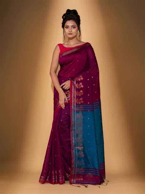 

BEATITUDE Magenta & Gold-Toned Floral Zari Pure Cotton Saree