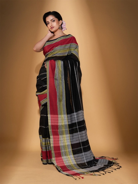 

BEATITUDE Black & White Checked Zari Pure Cotton Saree