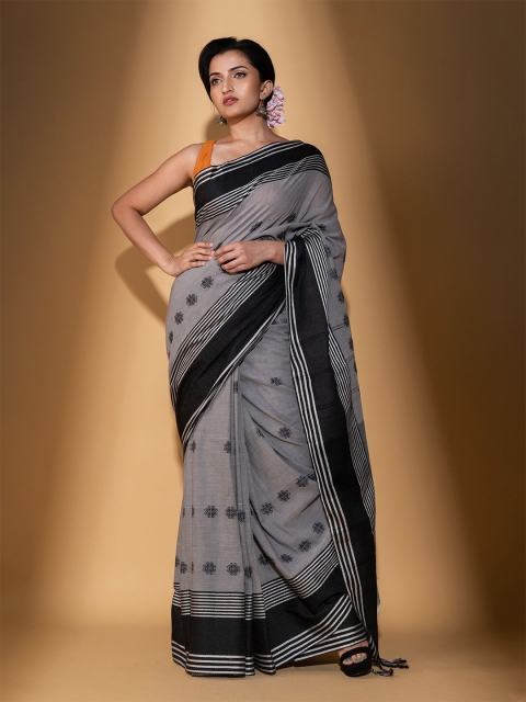 

BEATITUDE Grey & White Floral Pure Cotton Saree