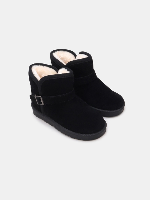 

Hopscotch Kids Black Solid Snow Boot
