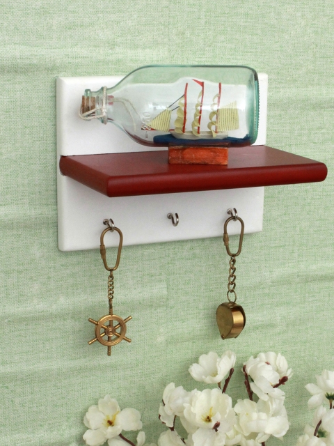 

Home Sparkle White & Red Display Shelf Wooden 3 Hooks Key Holders