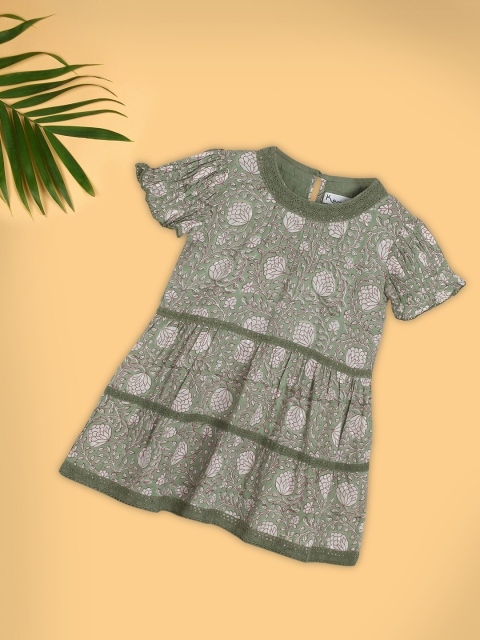 

Ka-mee Girls Green & White Floral A-Line Cotton Dress