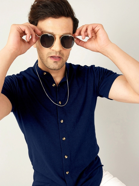 

GESPO Men Blue Solid Casual Shirt