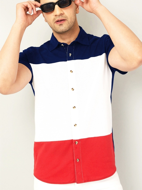 

GESPO Men White & Red Color blocked Spread Collar Casual Shirt
