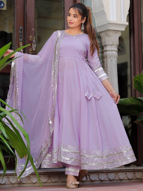 

SINGNI Woman Purple Rayon Kurta with Skirt & With Dupatta