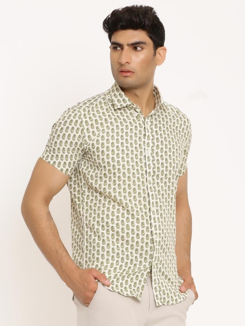 

Tistabene Men Beige Comfort Printed Casual Crepe Shirt