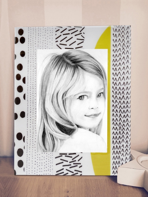 

RANGRAGE White & Black Handcrafted Printed Single Photo Frame