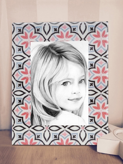 

RANGRAGE Off-White & Pink Handcrafted Ethnic Print Single Photo Frame
