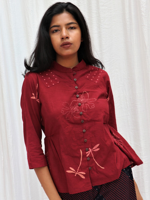 

Chidiyaa Women Maroon Floral Print Pure Cotton Mandarin Collar Top
