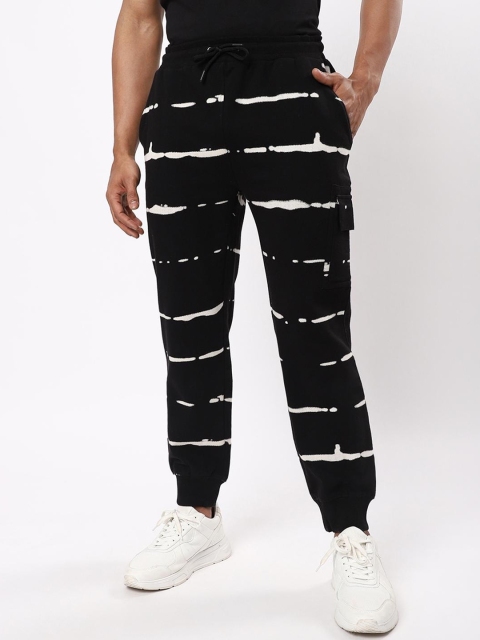 

Bewakoof Men Black & White Tie & Dye Printed Joggers