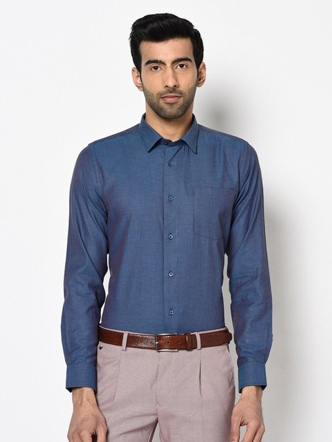

Blackberrys Men Blue Solid Slim Fit Cotton Casual Shirt