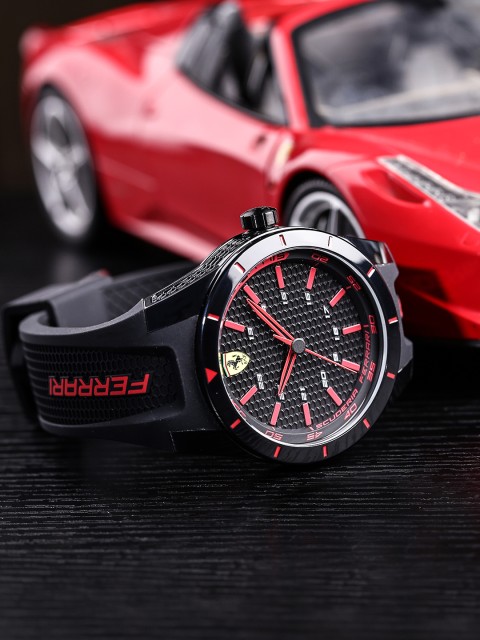 

SCUDERIA FERRARI Redrev Men Black Analogue Watch 830245