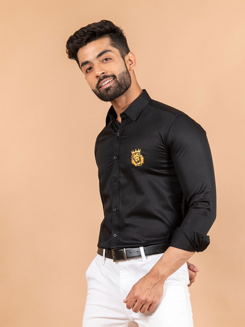 

Tistabene Men Black Solid Comfort Casual Shirt