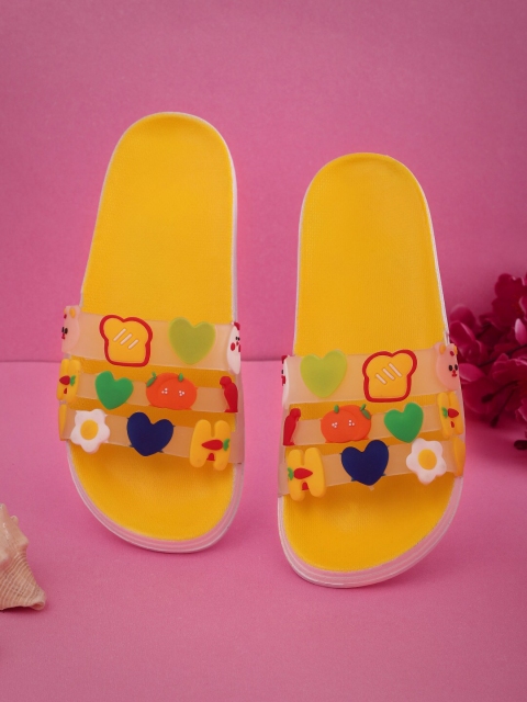 

Pampy Angel Women Yellow & White Printed Rubber Sliders