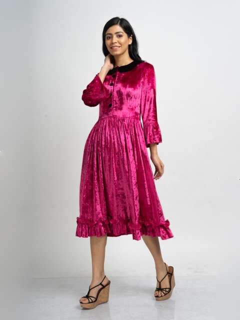 

Hencemade Pink Peter Pan Collar Ruffled Velvet Midi Dress