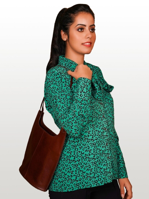 

Hencemade Green Animal Print Tie-Up Neck Cotton Blend Top