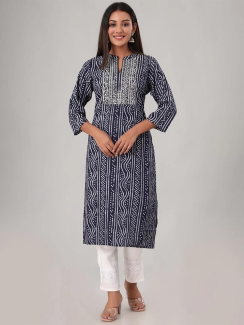 

MIRAVAN Women Blue & White Yoke Embroidered and Bandhani Printed Kurta