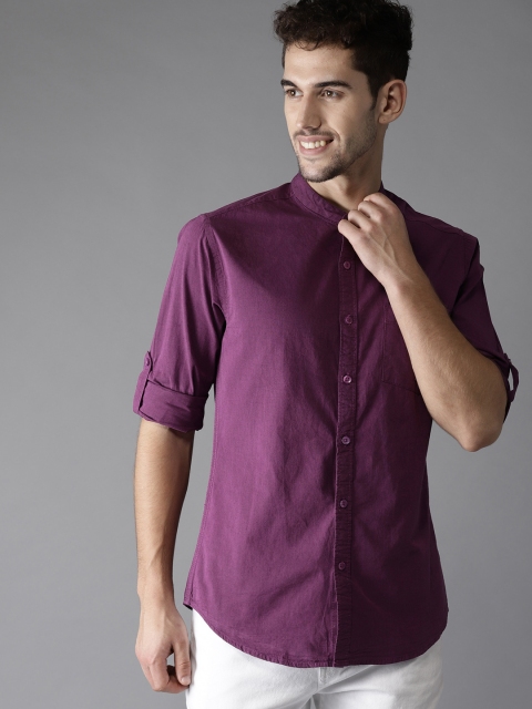 

HERE&NOW Men Burgundy Regular Fit Solid Casual Shirt
