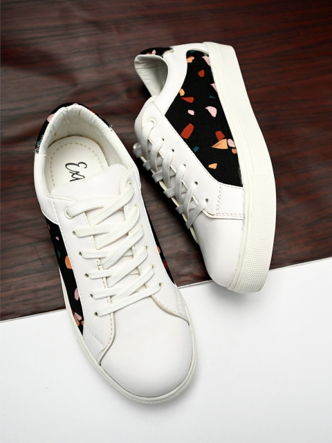

EXTRIMOS Women White Printed Sneakers