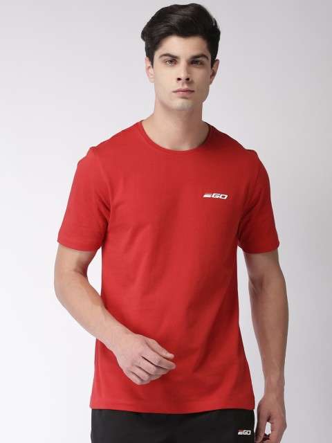 

2GO Men Red Solid Round Neck T-shirt