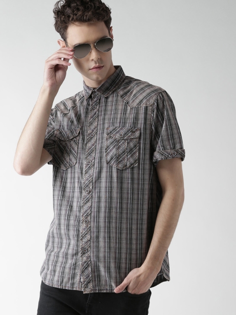 

Tokyo Laundry Men Grey Checked Casual Shirt