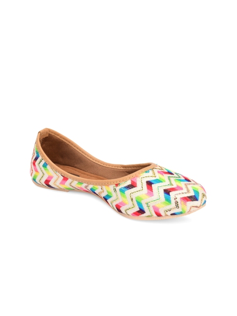 

DESI COLOUR Girls Off White Embellished Ethnic Mojaris Flats