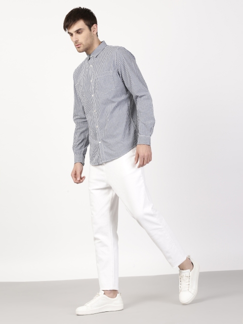 

ether Men Blue & White Slim Fit Checked Slim Fit Casual Shirt