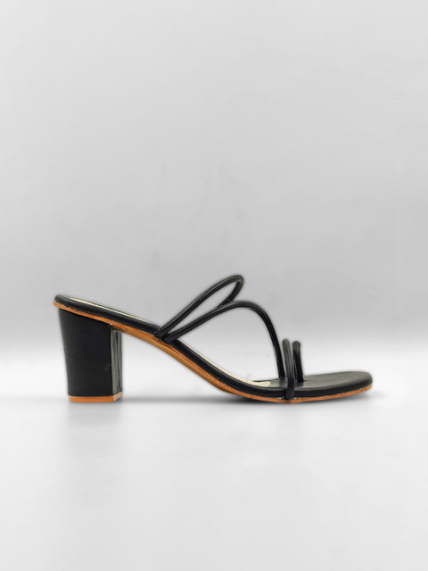 

Sayera Black Solid Party Block Sandals