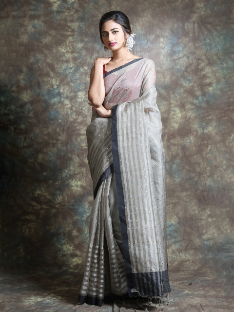 

Arhi Women Grey Printed Woven Design Pure Silk Saree
