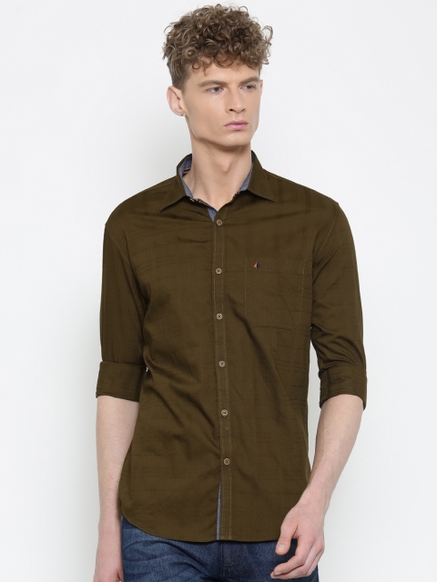 

British Club Men Brown Slim Fit Checked Casual Shirt
