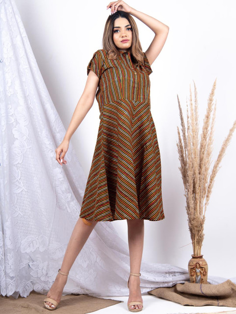 

Tistabene Black & Orange Striped Collar Cotton Dress