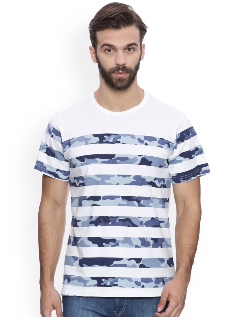 

DEEZENO Men Blue Striped T-shirt