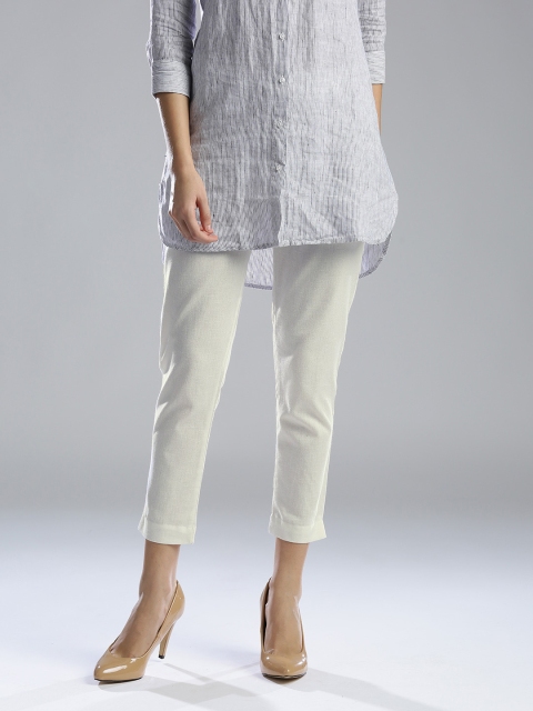 

W Women White Solid Regular Trousers