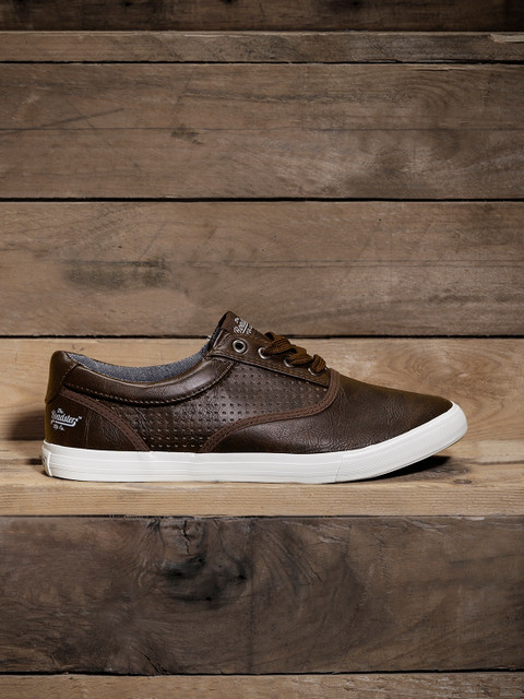 

Roadster Men Brown Sneakers