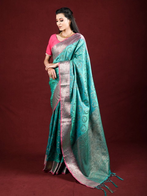 

Exclusiva Green & Gold-Toned Floral Zari Silk Blend Saree