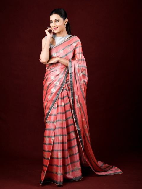 

Exclusiva Pink & Grey Ethnic Motifs Brasso Saree