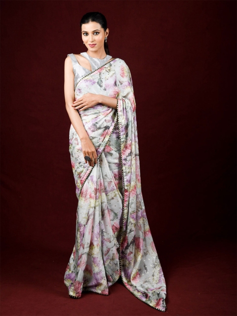 

Exclusiva Off White & Pink Floral Brasso Saree