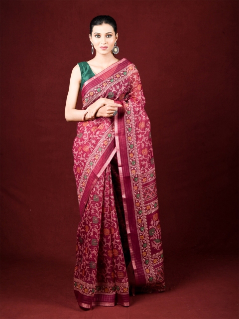 

Exclusiva Maroon & Off White Floral Saree