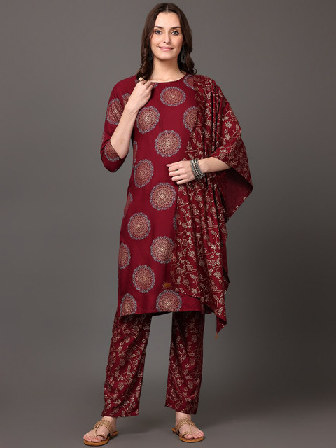 

SURHI Women Ethnic Motifs Printed Straight Kurta with Trousers & With Dupatta, Maroon