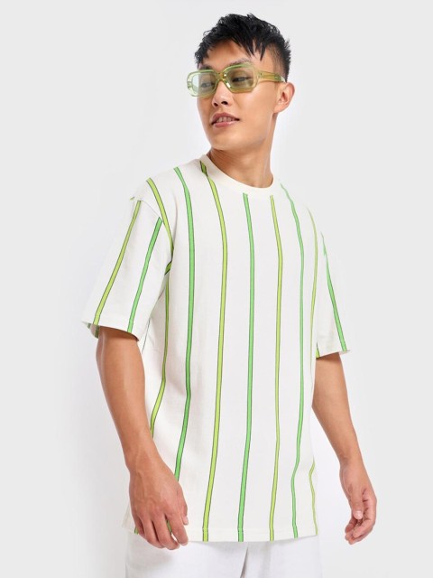 

Bewakoof Men White & Green Striped Drop-Shoulder Sleeves Monochrome Loose Cotton T-shirt