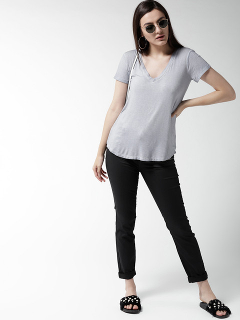 

FOREVER 21 Women Grey Solid V-Neck T-shirt