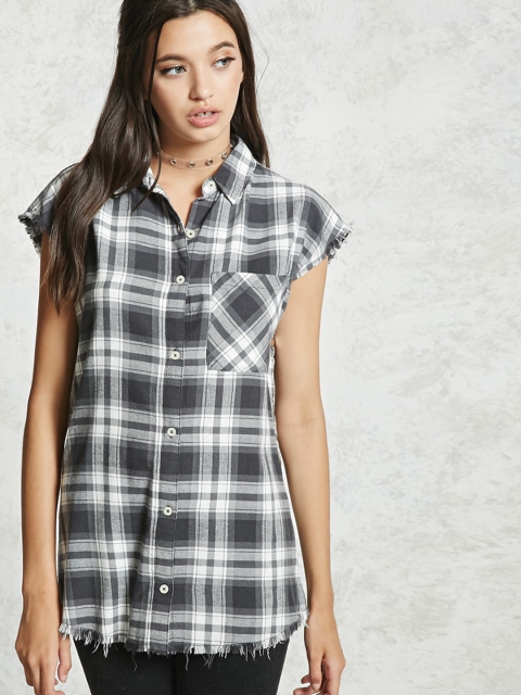 

FOREVER 21 Women Grey & Off-White Checked Casual Shirt