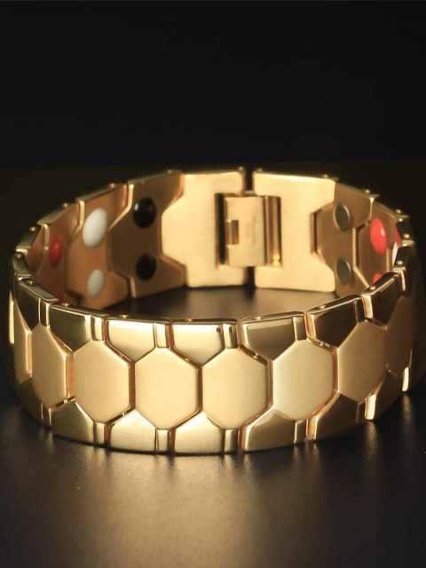 

UNIVERSITY TRENDZ Men Gold Plated Link Bracelet