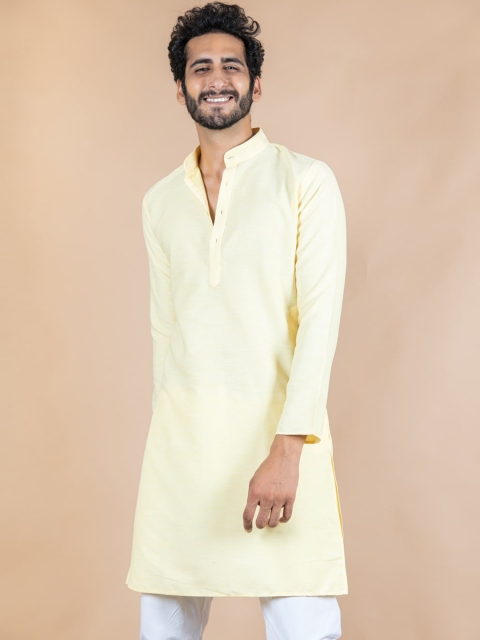 

Tistabene Men Yellow Solid Cotton Kurta