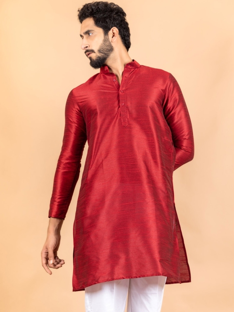 

Tistabene Men Maroon Solid Kurta