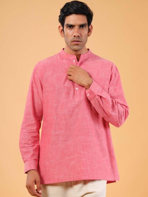 

Tistabene Men Pink Solid Cotton Short Kurta