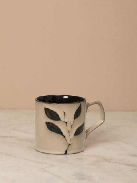 

Home Centre Beige & Cream-Coloured Printed Stoneware Matte Mugs Set of Cups and Mugs