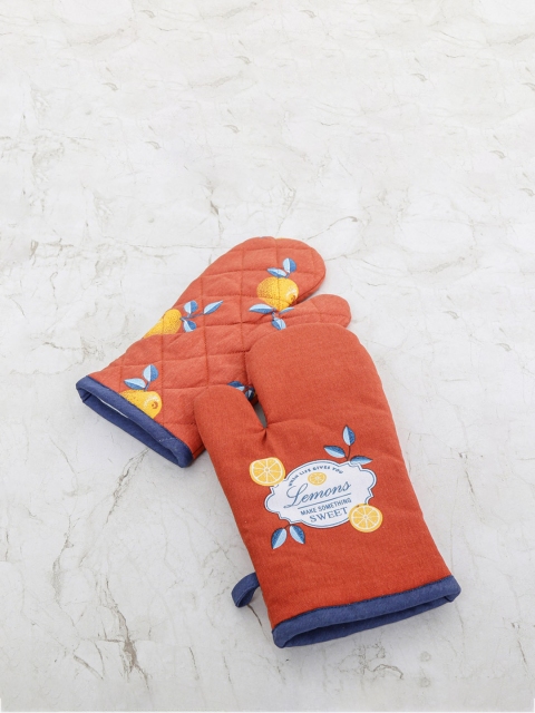 

Home Centre Orange & White Printed Quilted Oven Gloves