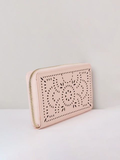

max Women Geometric Cut Work PU Envelope, Pink